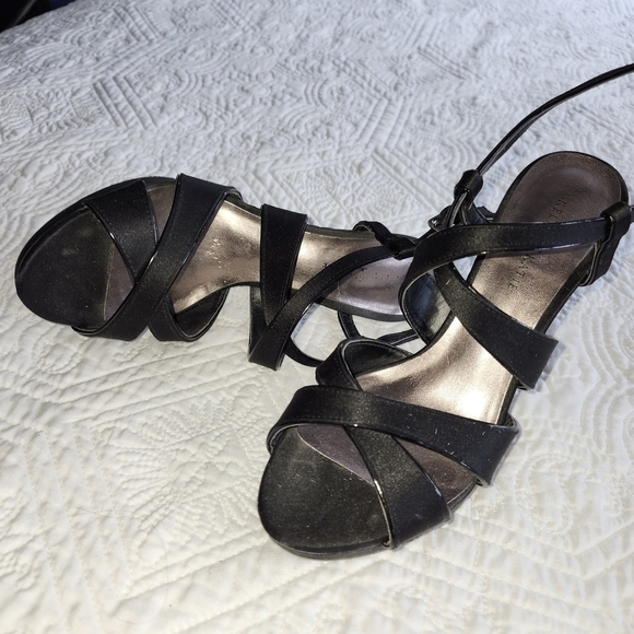 Kelly & Katie Black Women's Strappy Heels - Picture 3 of 5